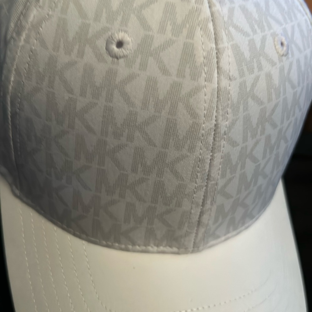 MK BB Cap white adjustable back New